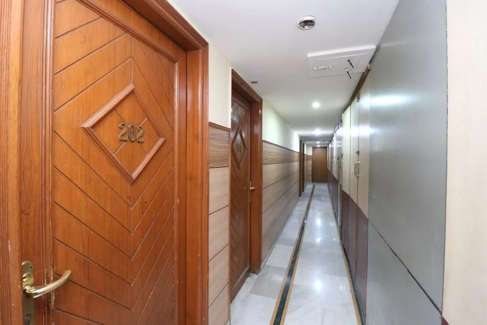Джаландхар: Oyo 3504 Vivek International Hotel