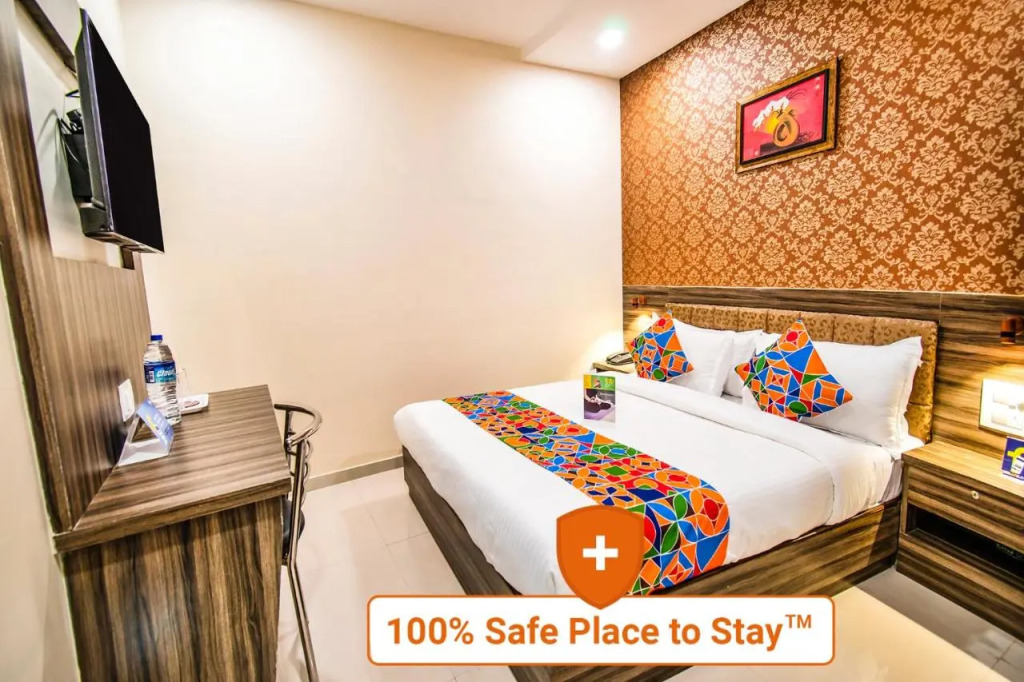 Мумбаи: Orange Suites By FabHotel