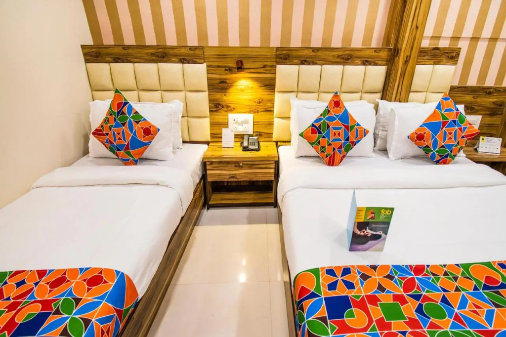 Мумбаи: Orange Suites By FabHotel