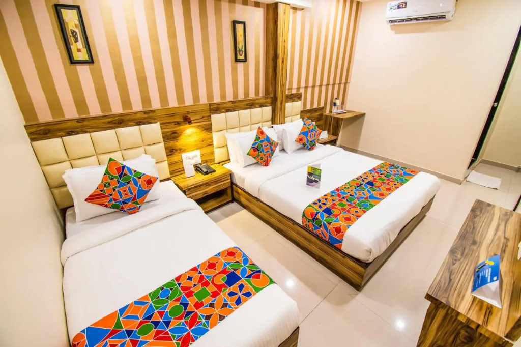 Мумбаи: Orange Suites By FabHotel