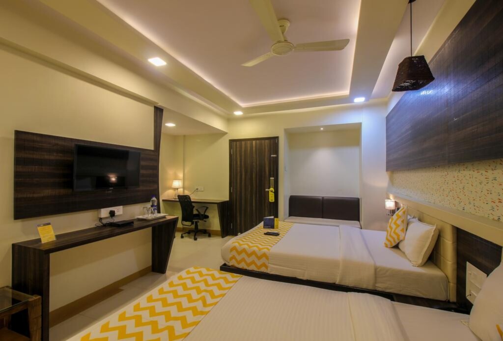 Тхане: Hotel Times Square by FabHotels