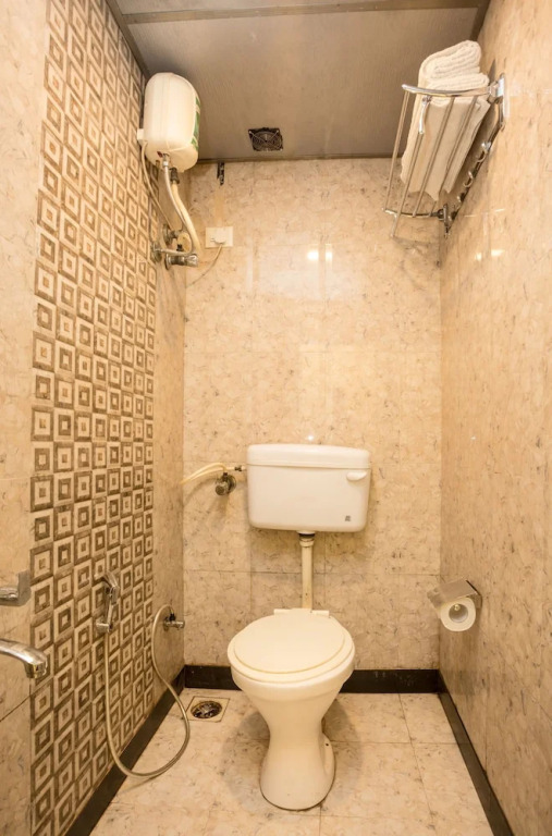 Мумбаи: Amana Suites By OYO Rooms