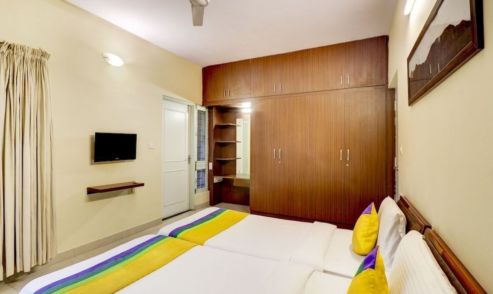 Бангалор: Eden Suites Service Apartments by Treebo