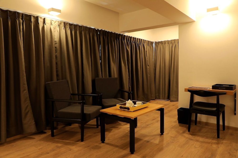 Мумбаи: OYO Townhouse 21 Bombay Exhibition Centre