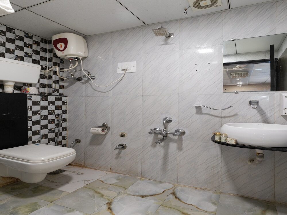 Сурат: Oyo 1386 Hotel Welcome Palace