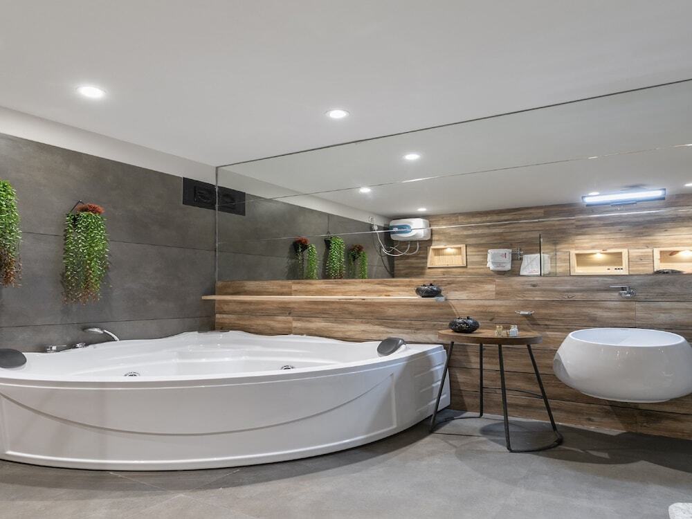 Сурат: Oyo 1386 Hotel Welcome Palace
