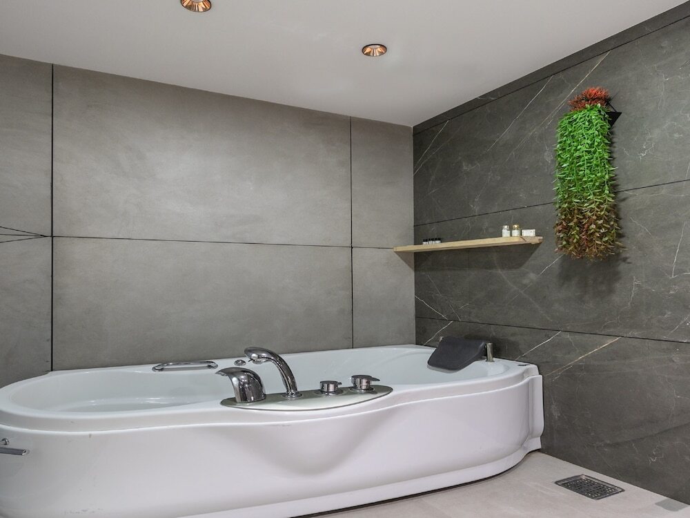 Сурат: Oyo 1386 Hotel Welcome Palace