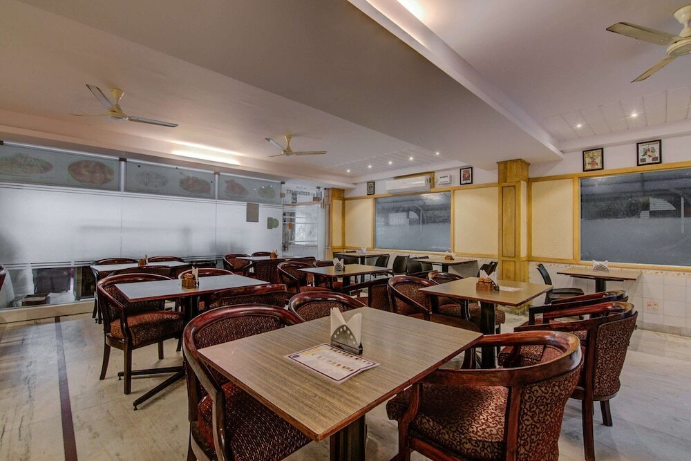 Висакхапатнам: Oyo 14323 Anupama Hotel