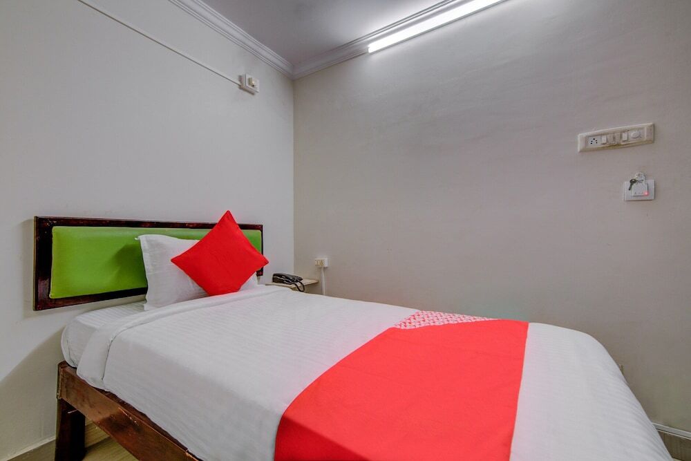 Висакхапатнам: Oyo 14323 Anupama Hotel