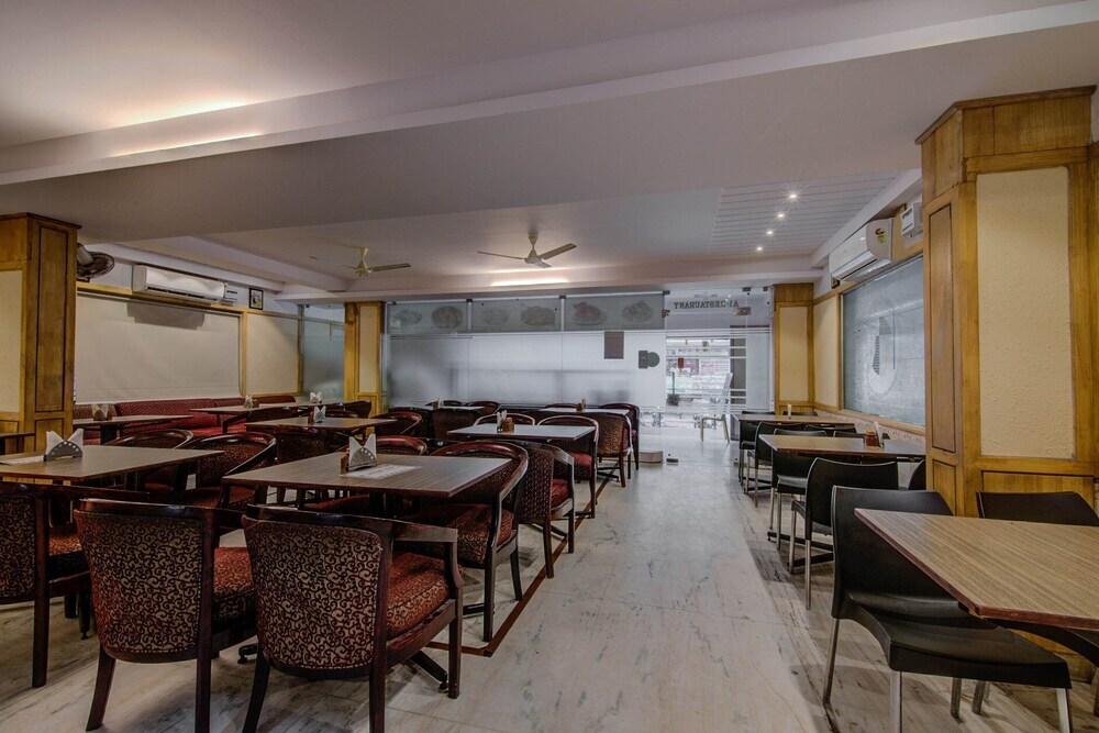 Висакхапатнам: Oyo 14323 Anupama Hotel