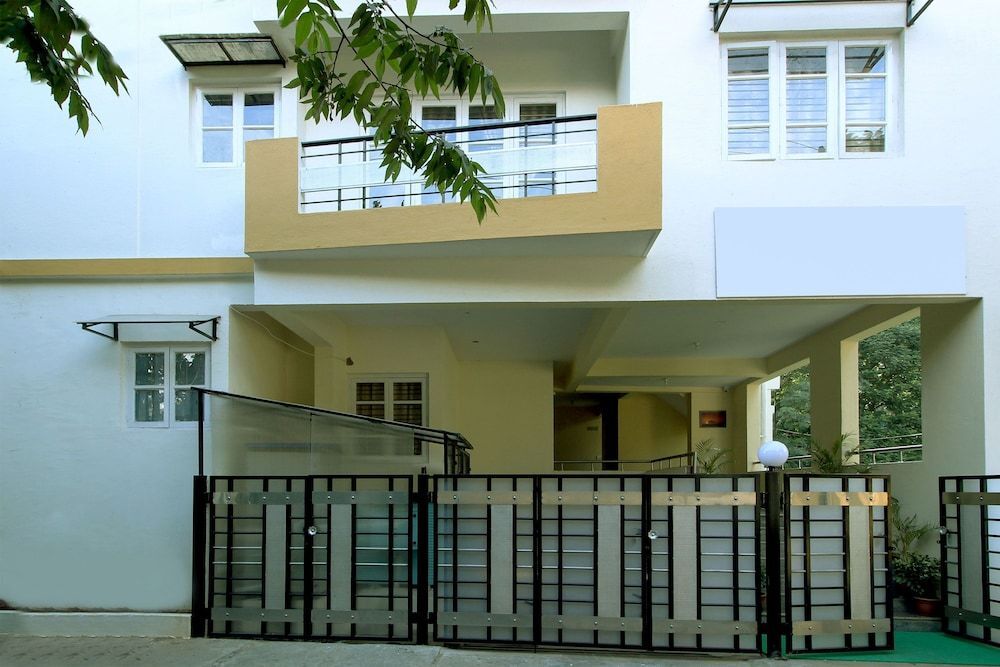 Бангалор: Oyo 6633 The Banjaara Suites