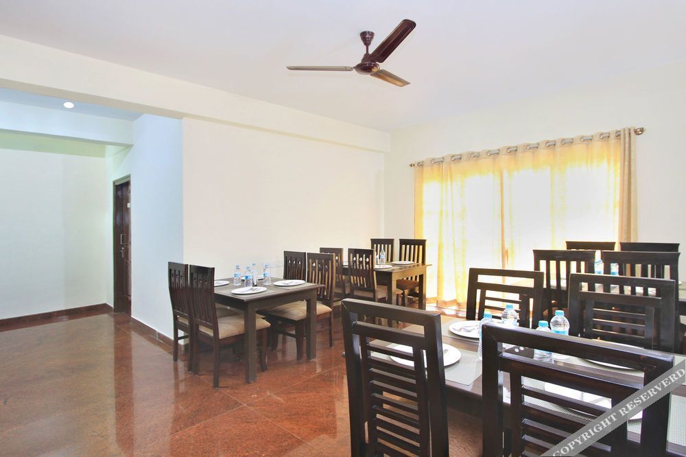 Бангалор: Oyo 6633 The Banjaara Suites