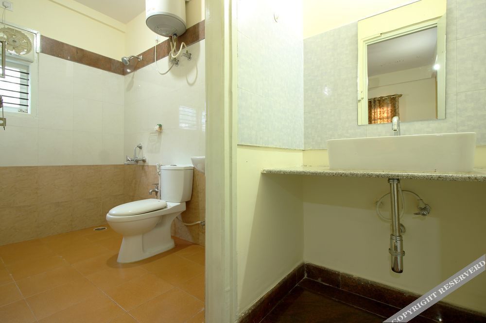 Бангалор: Oyo 6633 The Banjaara Suites