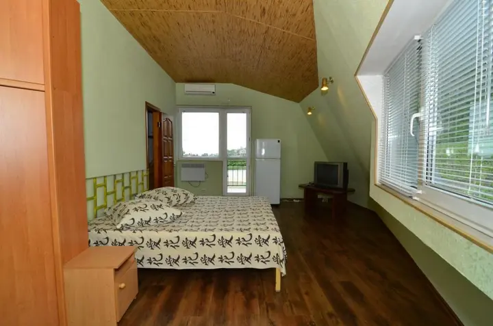 Лазурное: Guest House Kastellum