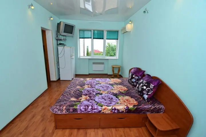 Лазурное: Guest House Kastellum