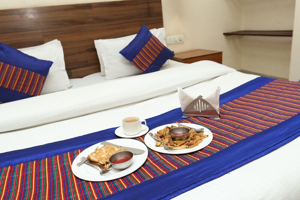 Нойда: Oyo 8876 Hotel Sarthi