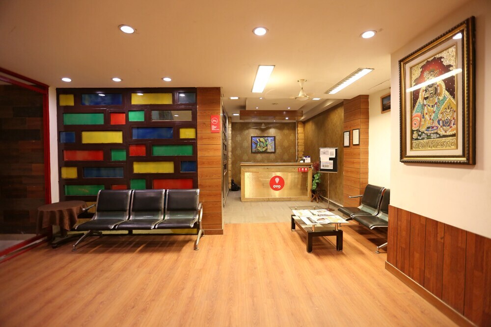 Нойда: Oyo 8876 Hotel Sarthi