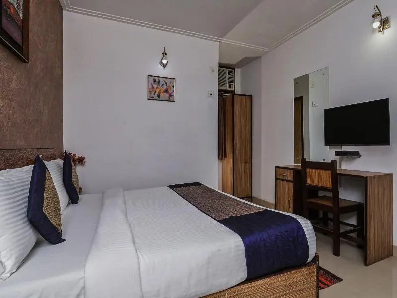 Нью-Дели: OYO 7655 Om Paradise Hotel