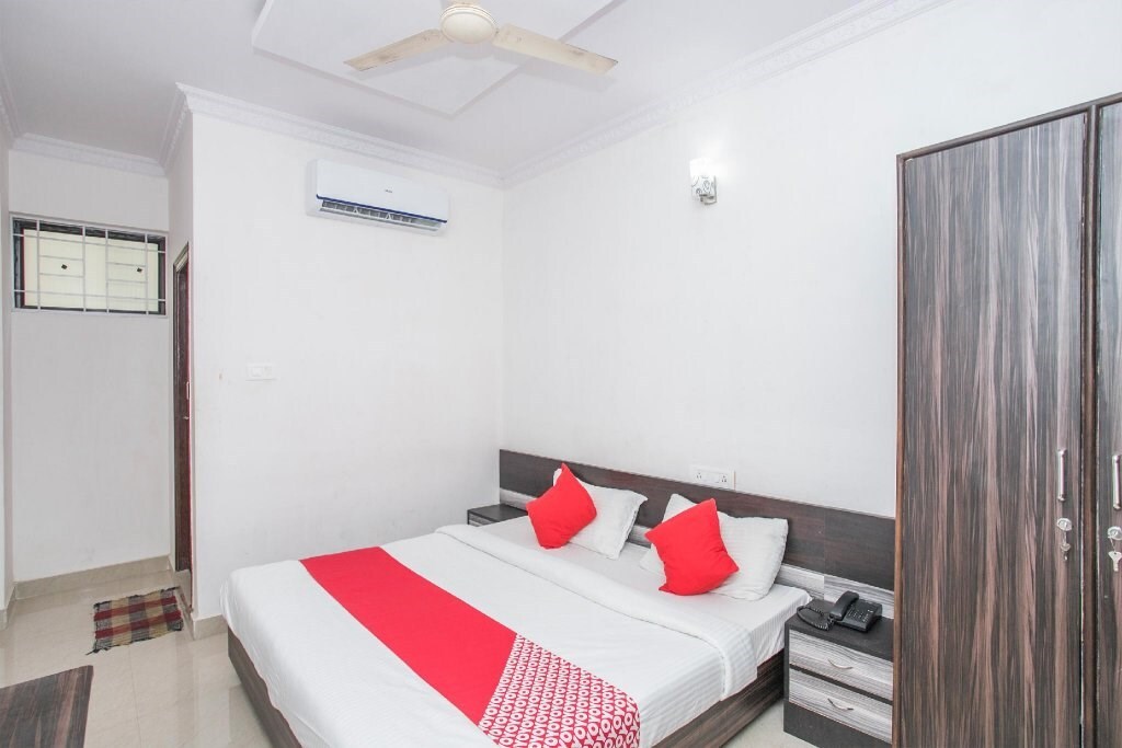 Бангалор: OYO 13941 NR Suites