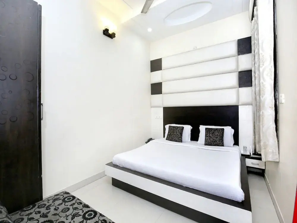 Амритсар: Capital O 9235 Hotel Nayyar