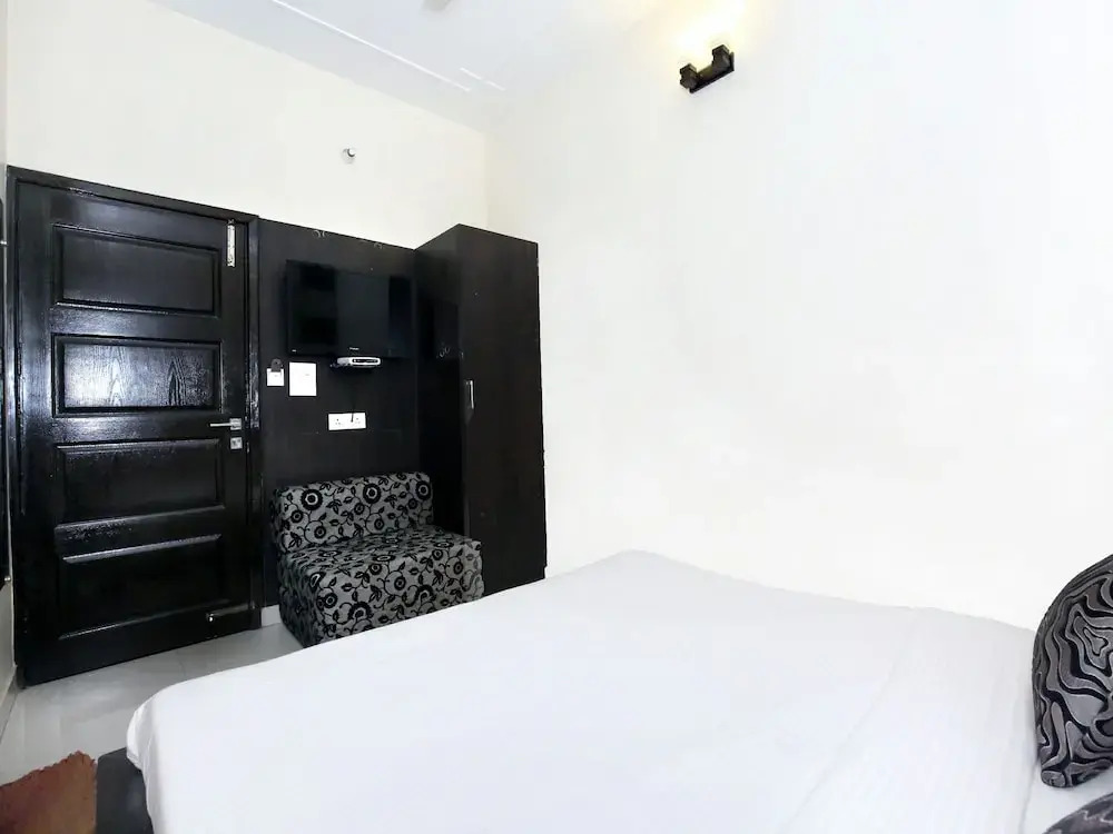 Амритсар: Capital O 9235 Hotel Nayyar