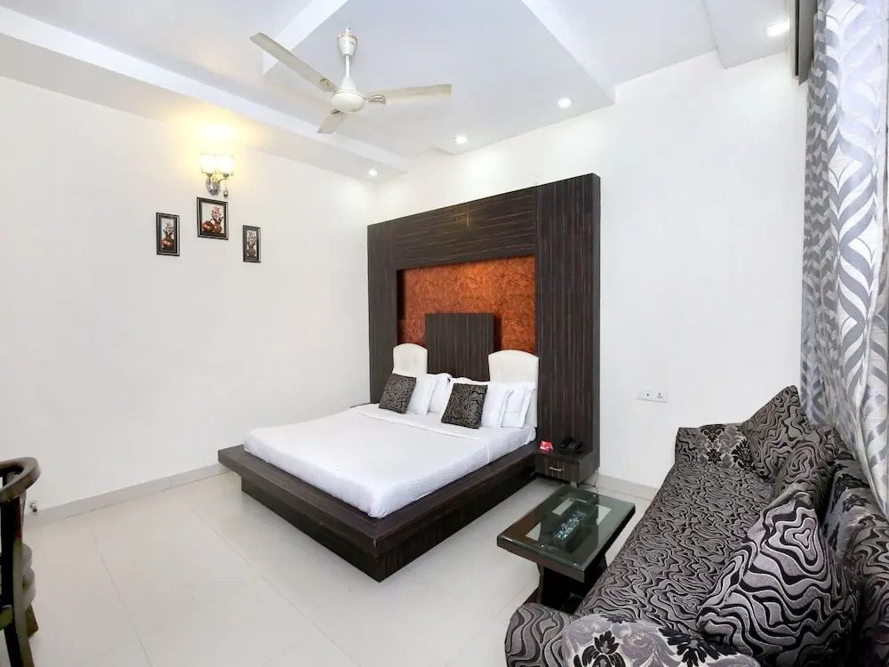 Амритсар: Capital O 9235 Hotel Nayyar