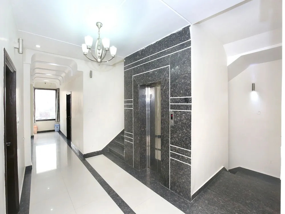 Амритсар: Capital O 9235 Hotel Nayyar