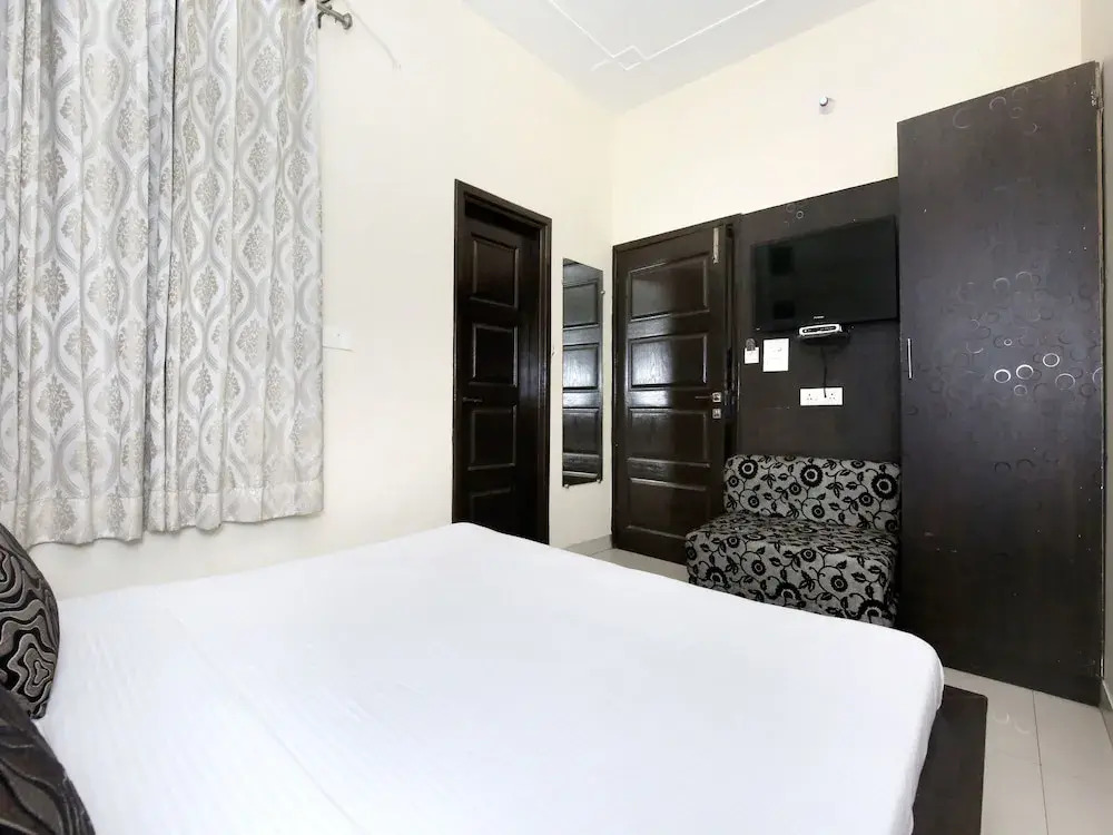 Амритсар: Capital O 9235 Hotel Nayyar