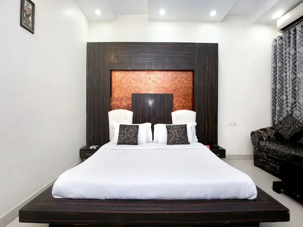 Амритсар: Capital O 9235 Hotel Nayyar