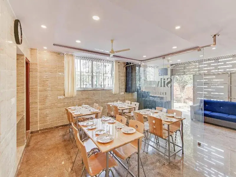 Бангалор: Silverkey Executive Stays 23042 Global Village Tec