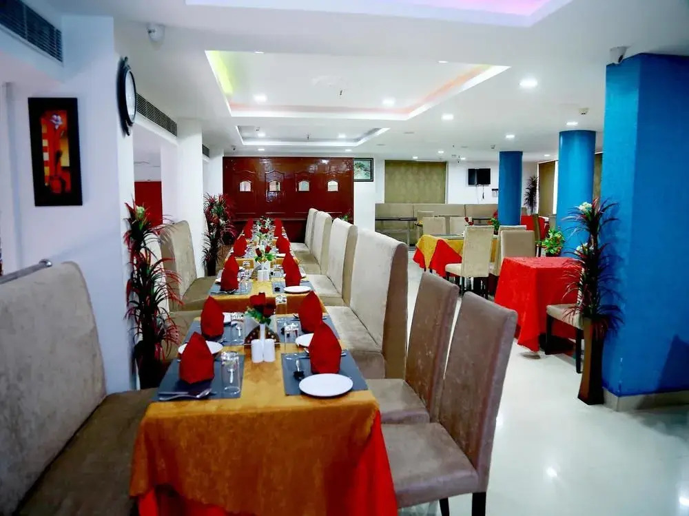 Тируванантапурам: OYO 1717 Ridges Hotel