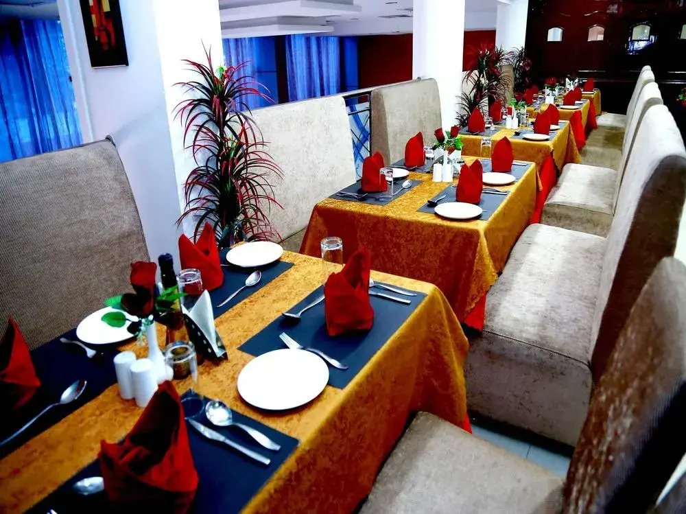 Тируванантапурам: OYO 1717 Ridges Hotel