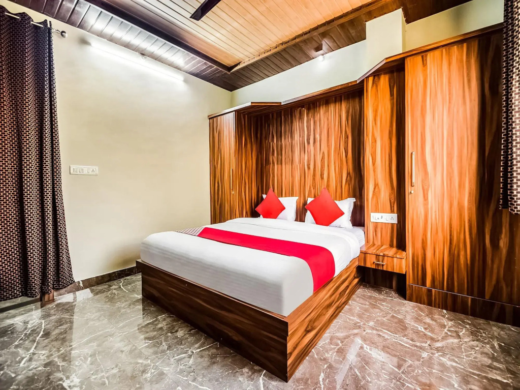 Кота: Eleven 43 Suites by OYO Rooms