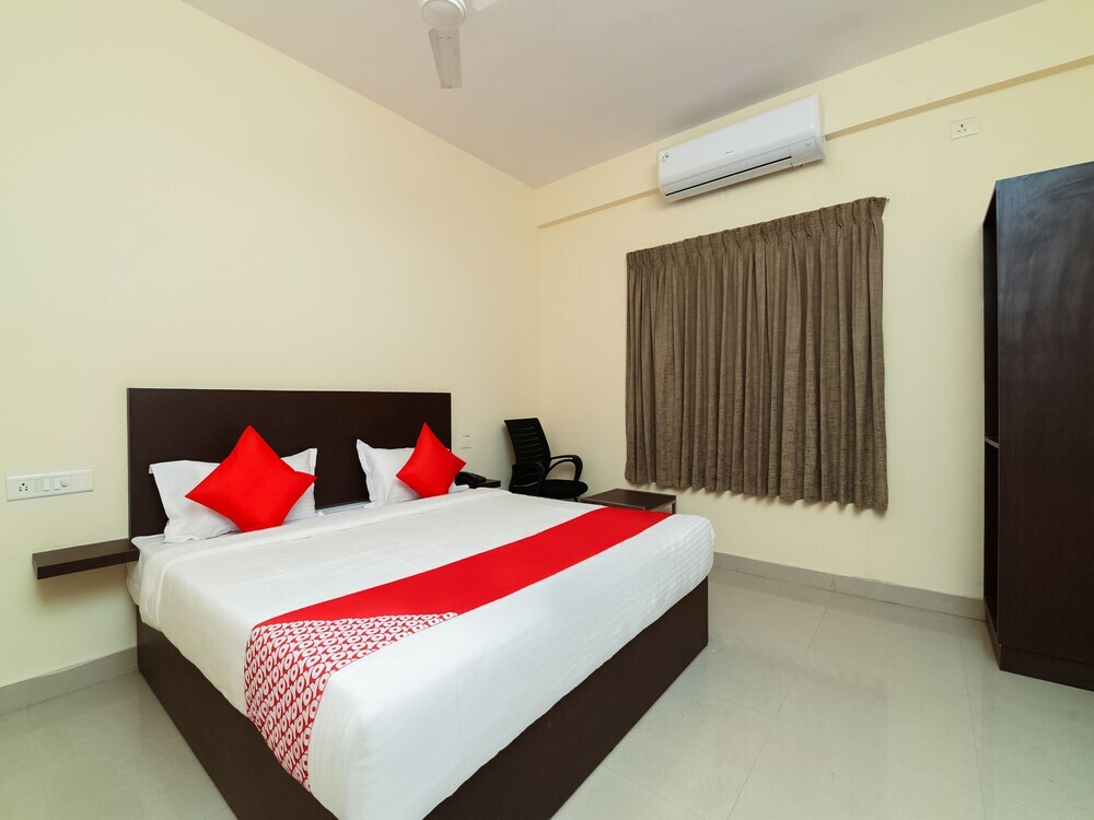 Висакхапатнам: Akshara Suites By OYO Rooms