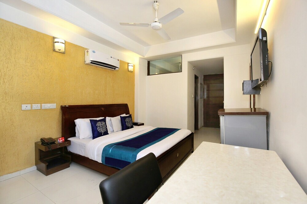 Панчкула: OYO 1496 Hotel Sky 5