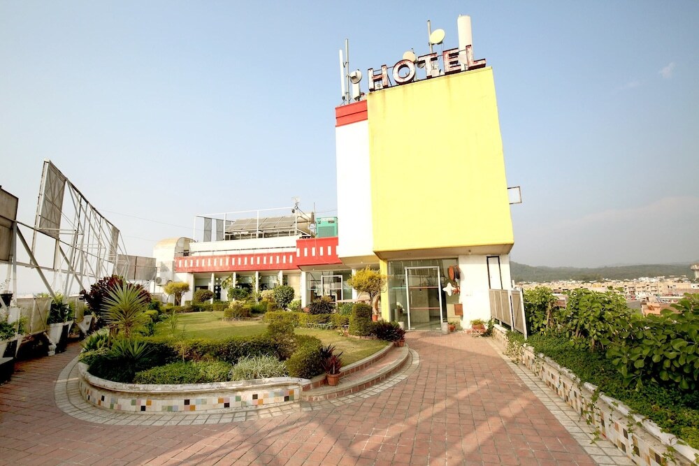 Панчкула: OYO 1496 Hotel Sky 5
