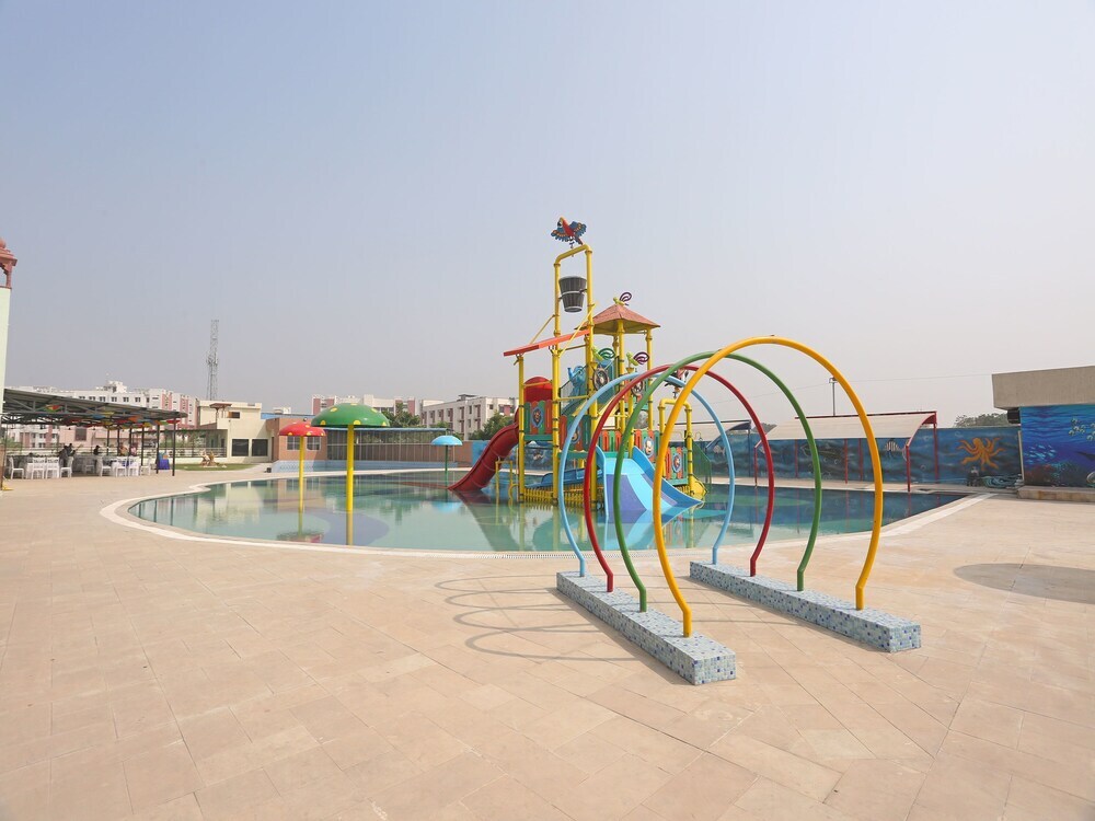 Кота: Radhika Resort by OYO Rooms