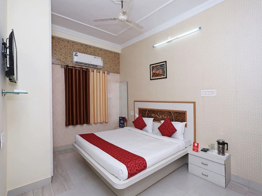 Кота: Radhika Resort by OYO Rooms