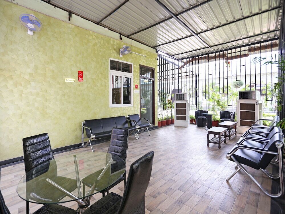 Кота: Radhika Resort by OYO Rooms