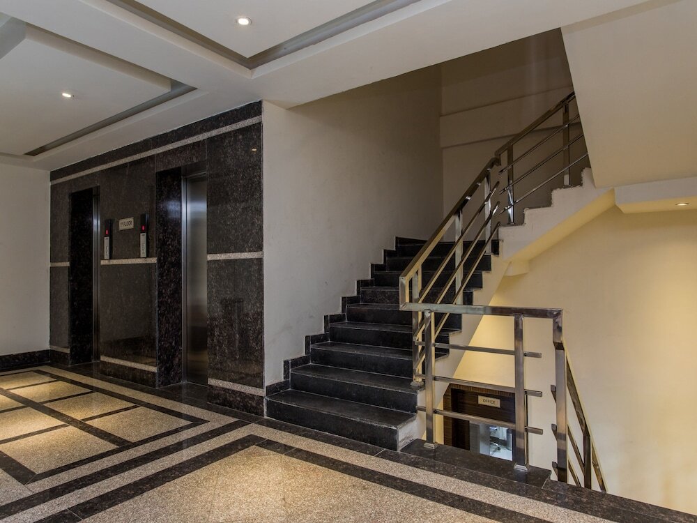 Индаур: Hotel 25 Hours by OYO Rooms
