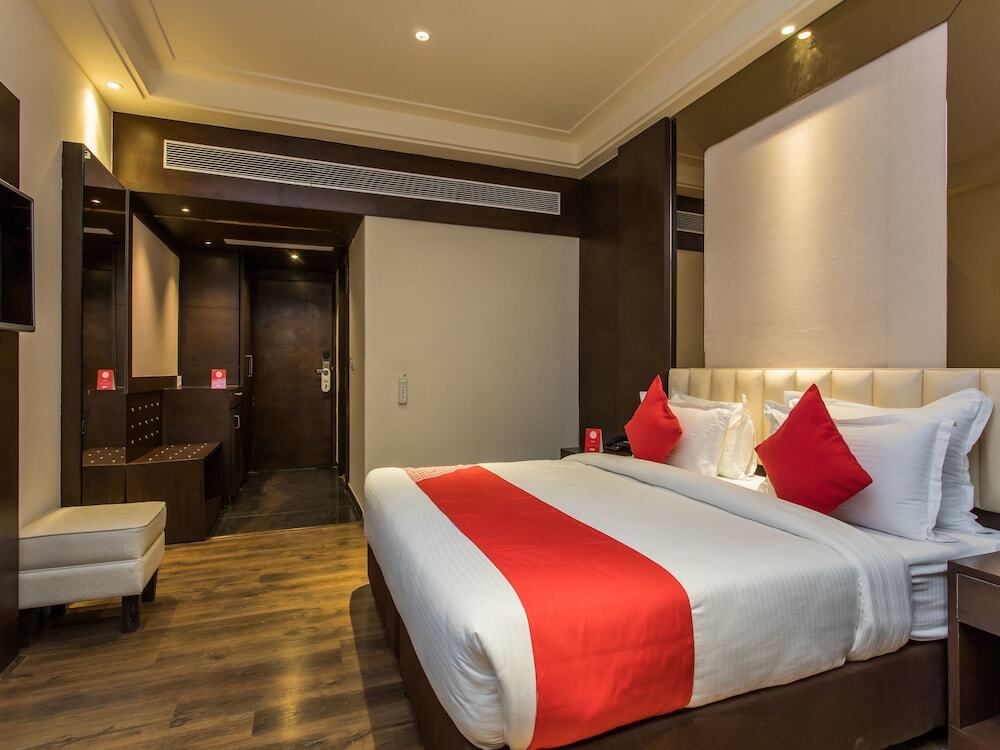 Индаур: Hotel 25 Hours by OYO Rooms