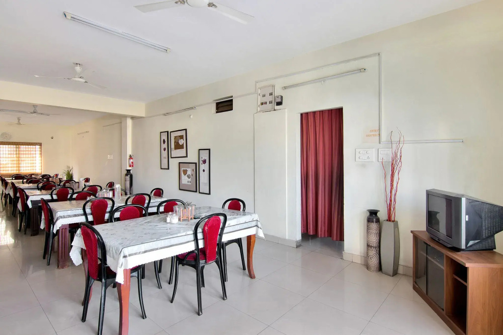 Хидерабад: SilverKey 20008 Executive Stays Madhapur