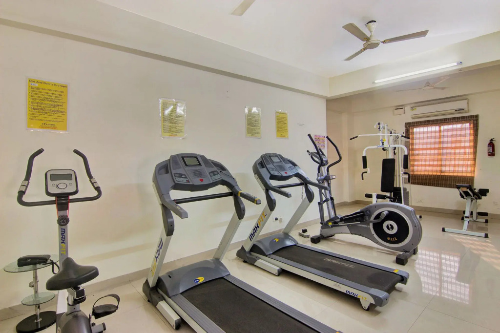 Хидерабад: SilverKey 20008 Executive Stays Madhapur