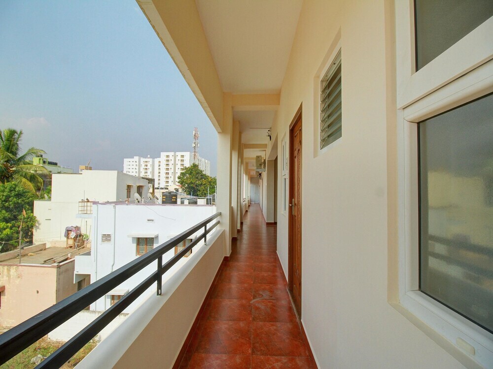 Коимбатур: Sundaryam Apartment By OYO Rooms