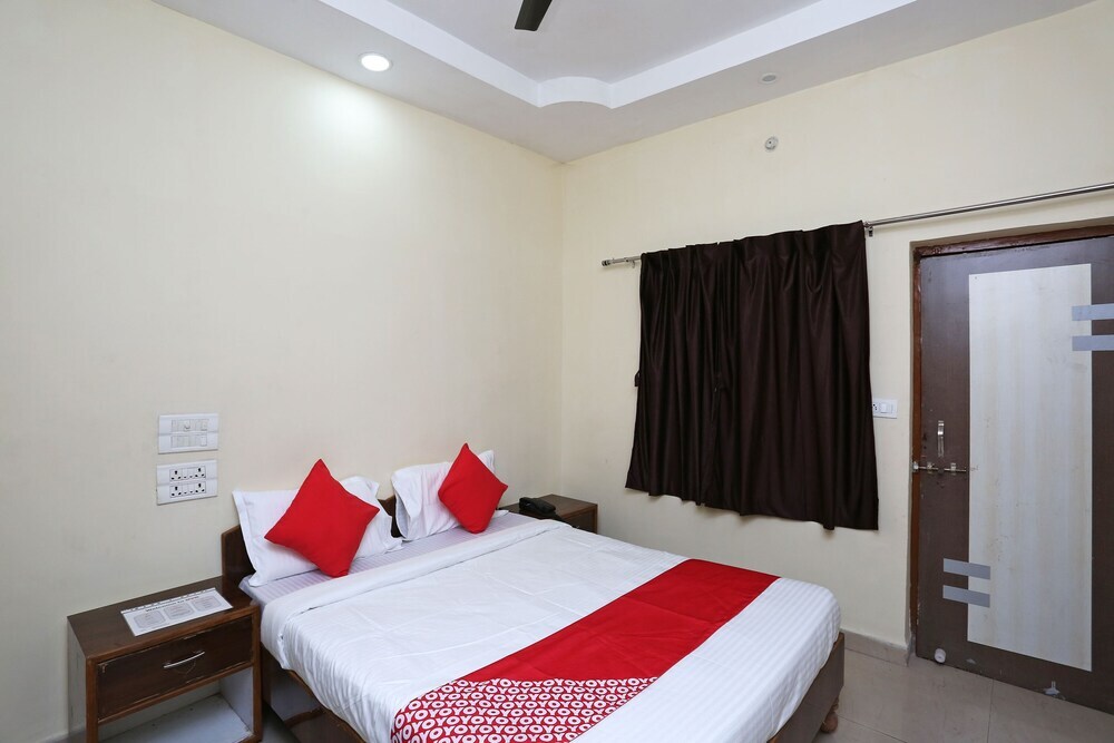 Райпур: Prince Guest House