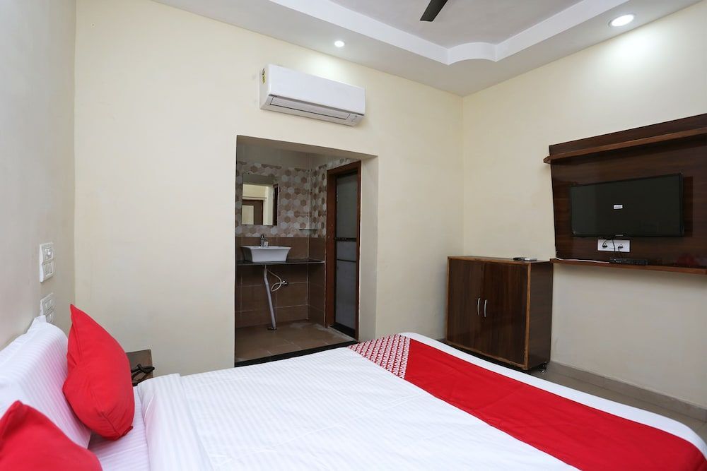 Райпур: Prince Guest House
