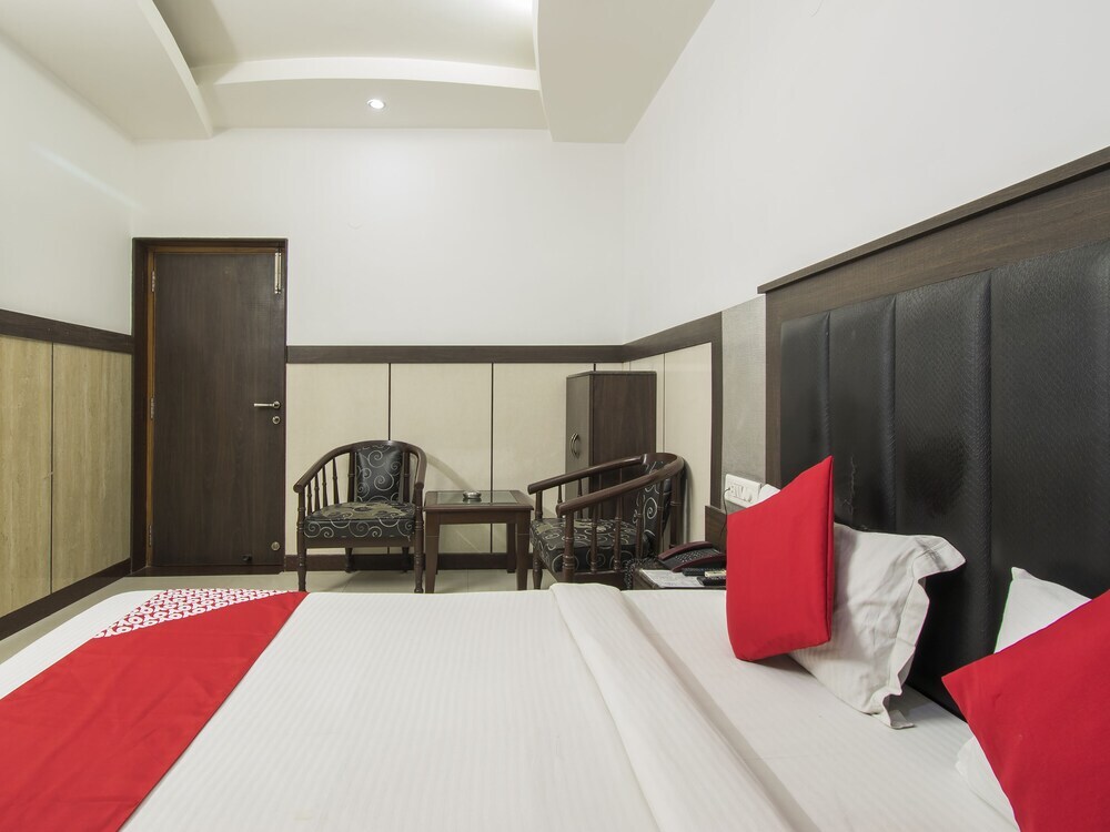 Катра: Hotel Char Chinar by OYO Rooms