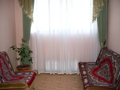 Алушта: Krasnyi Mak