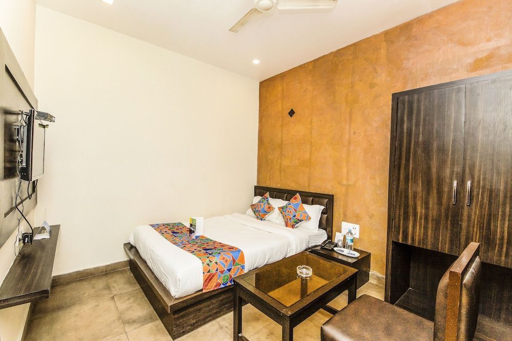 Ховрах: De Sivalika Howrah by FabHotel
