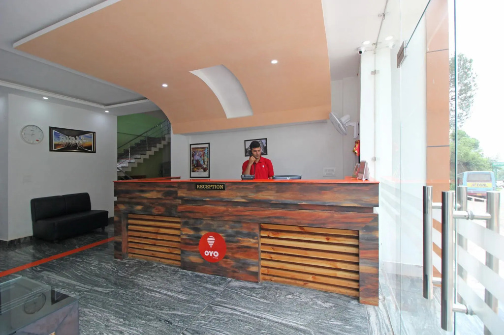 Кангра: Hotel Chandni By OYO Rooms